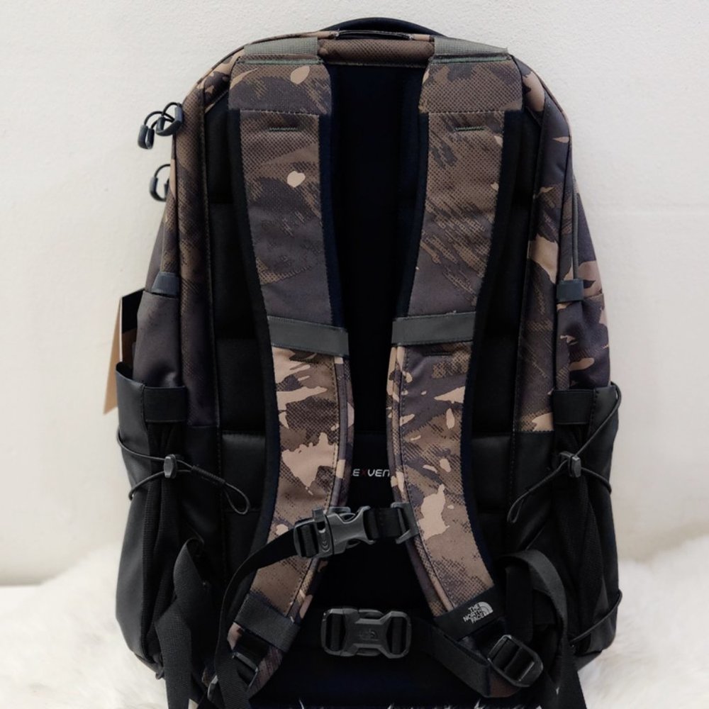 The North Face Borealis Backpack - Picture 2 of 10